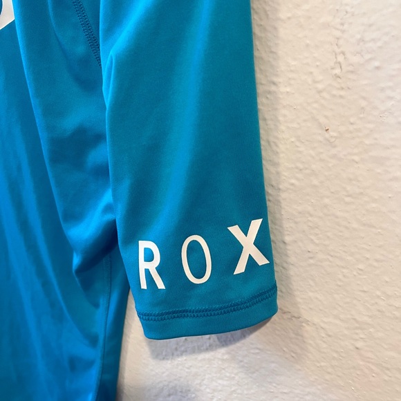 Roxy Quiksilver Y2K surfer Island girl rash guard - Picture 2 of 5